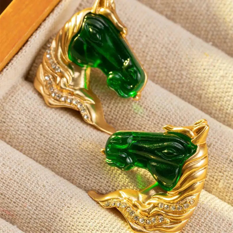 One Pair of Vintage Crystal Alloy Earrings with Horsehead Design for Women